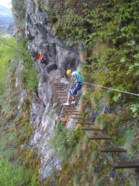 Photo_espace-aventure-cantal_pont.jpg